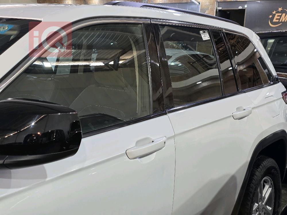 جيب جراند شيروكي